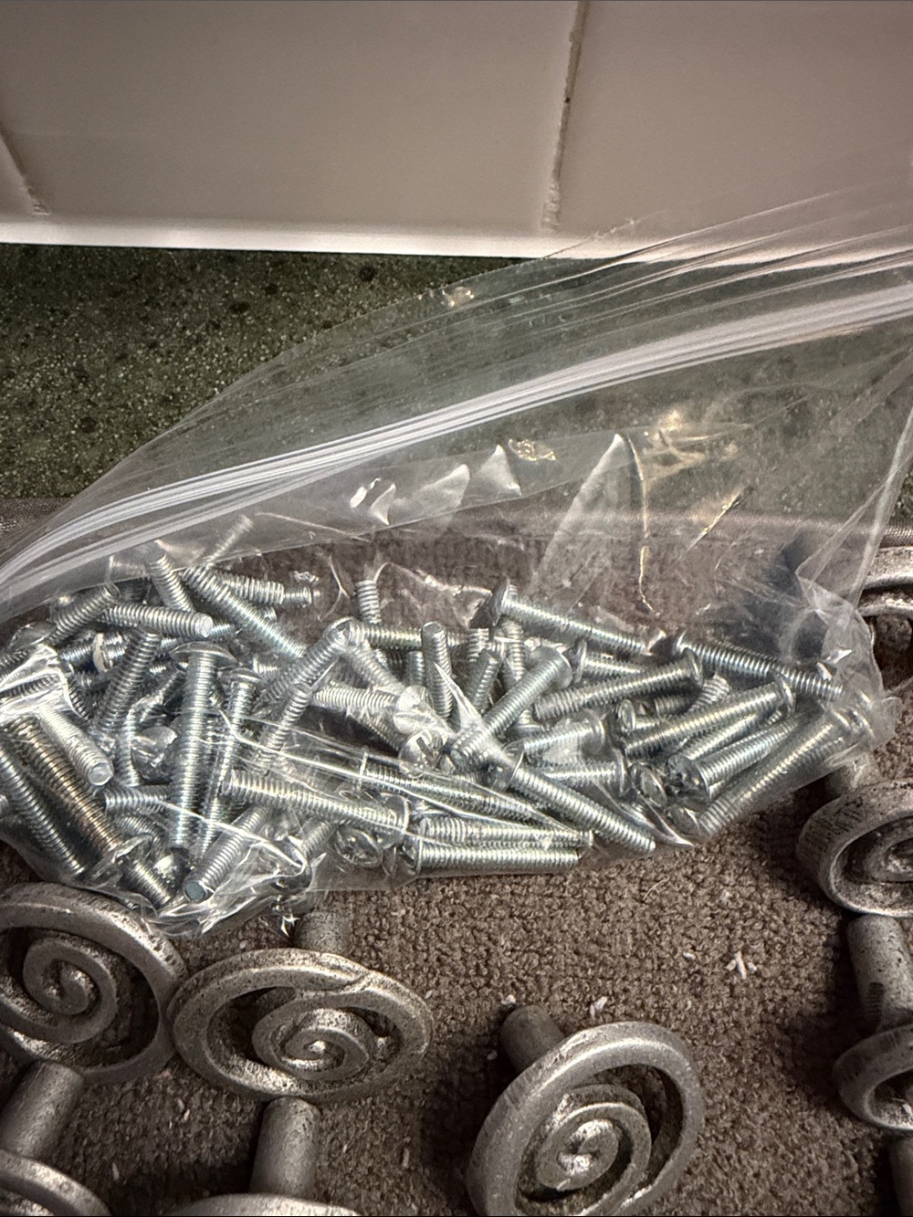 Drawer knobs and handles - Picture 4 of 4